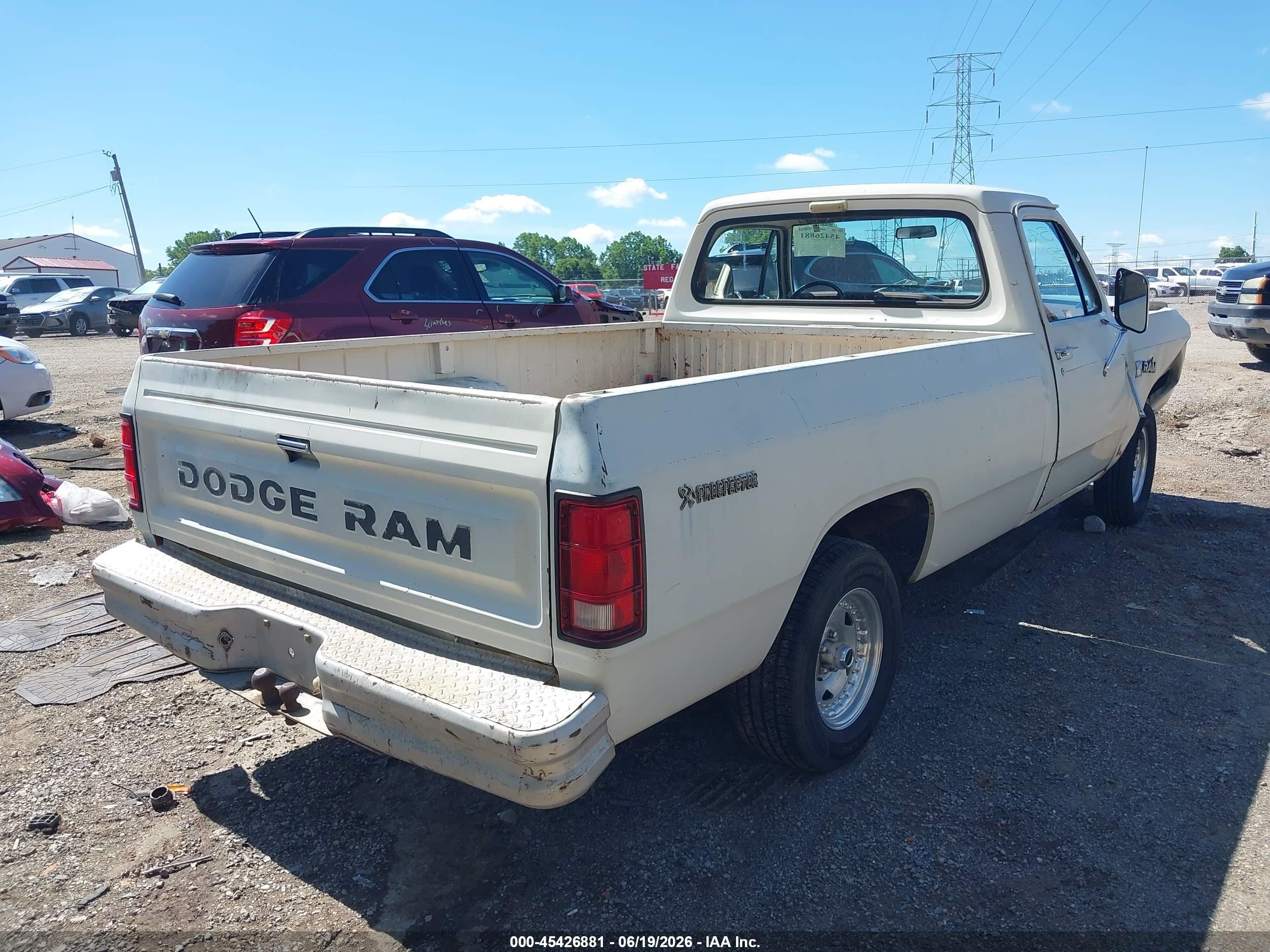 1984 Dodge D-series D150 White vin: 1B7GD14T0ES213071