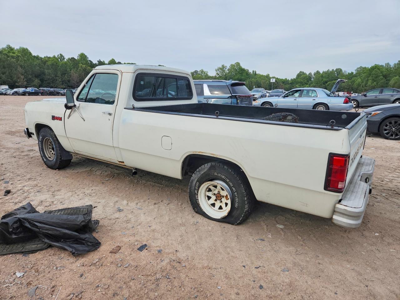 1984 Dodge D-series D150 White vin: 1B7GD14T6ES293251