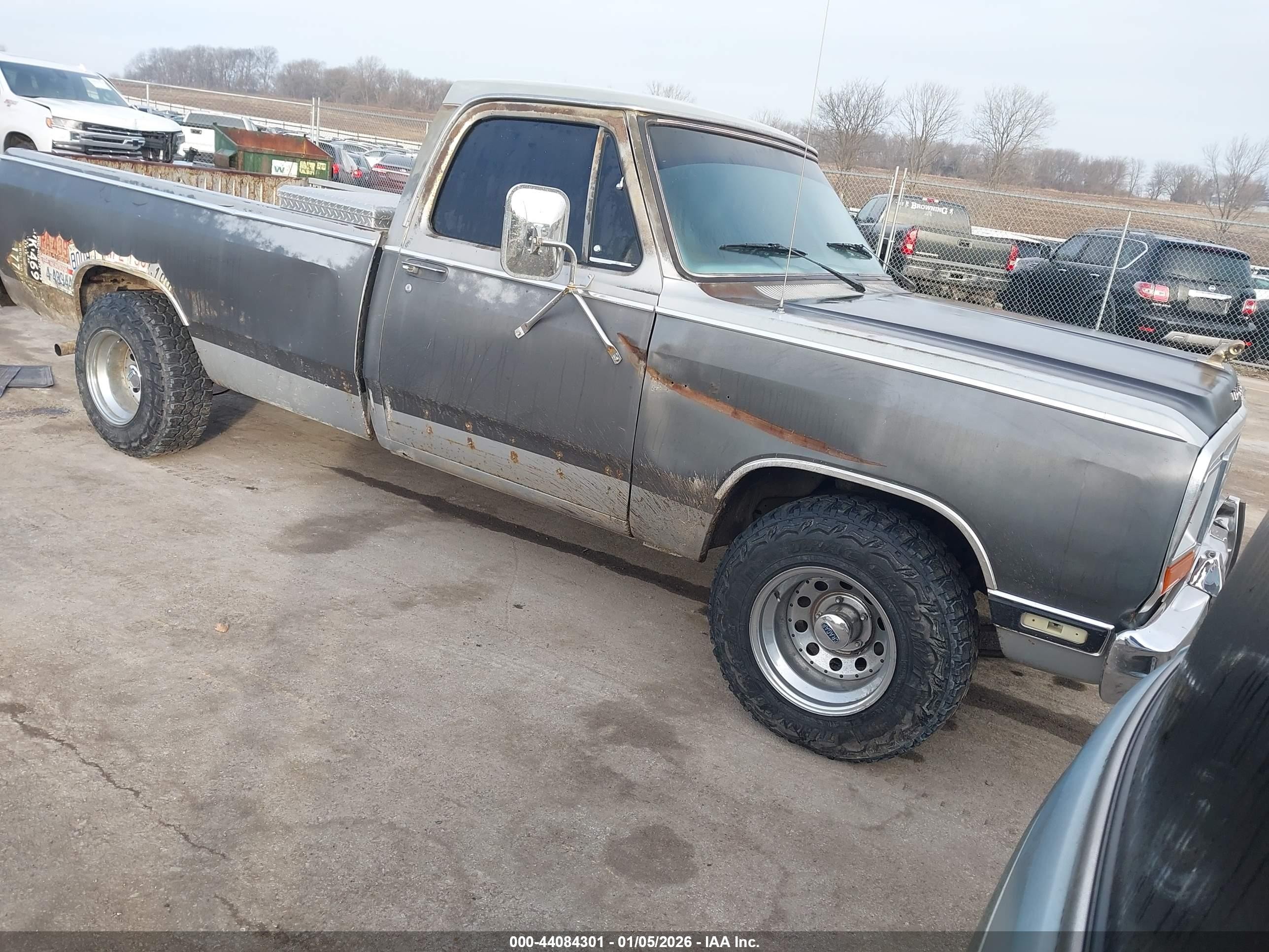 1985 Dodge D-series D100/d150 Gray vin: 1B7GD14TXFS702871