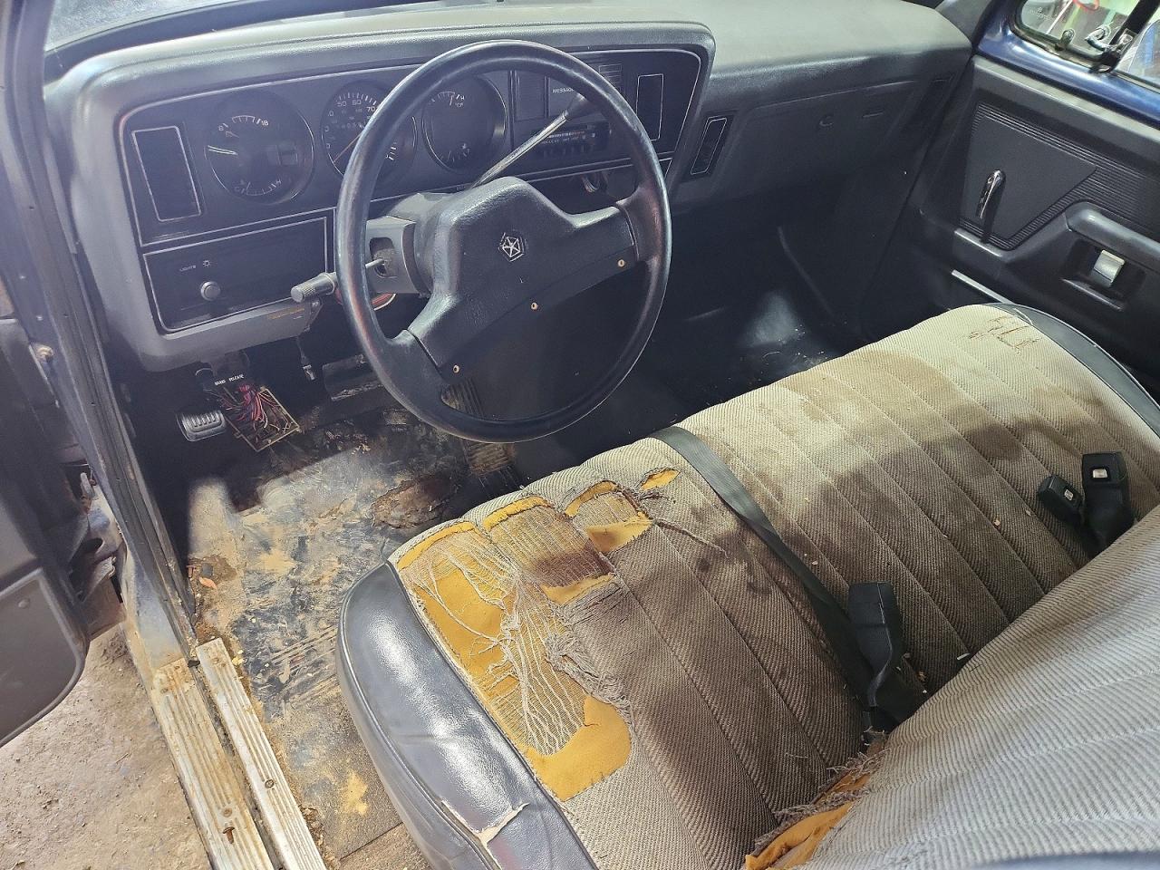 1990 Dodge D-series D150s Blue vin: 1B7GE06Y9LS713114