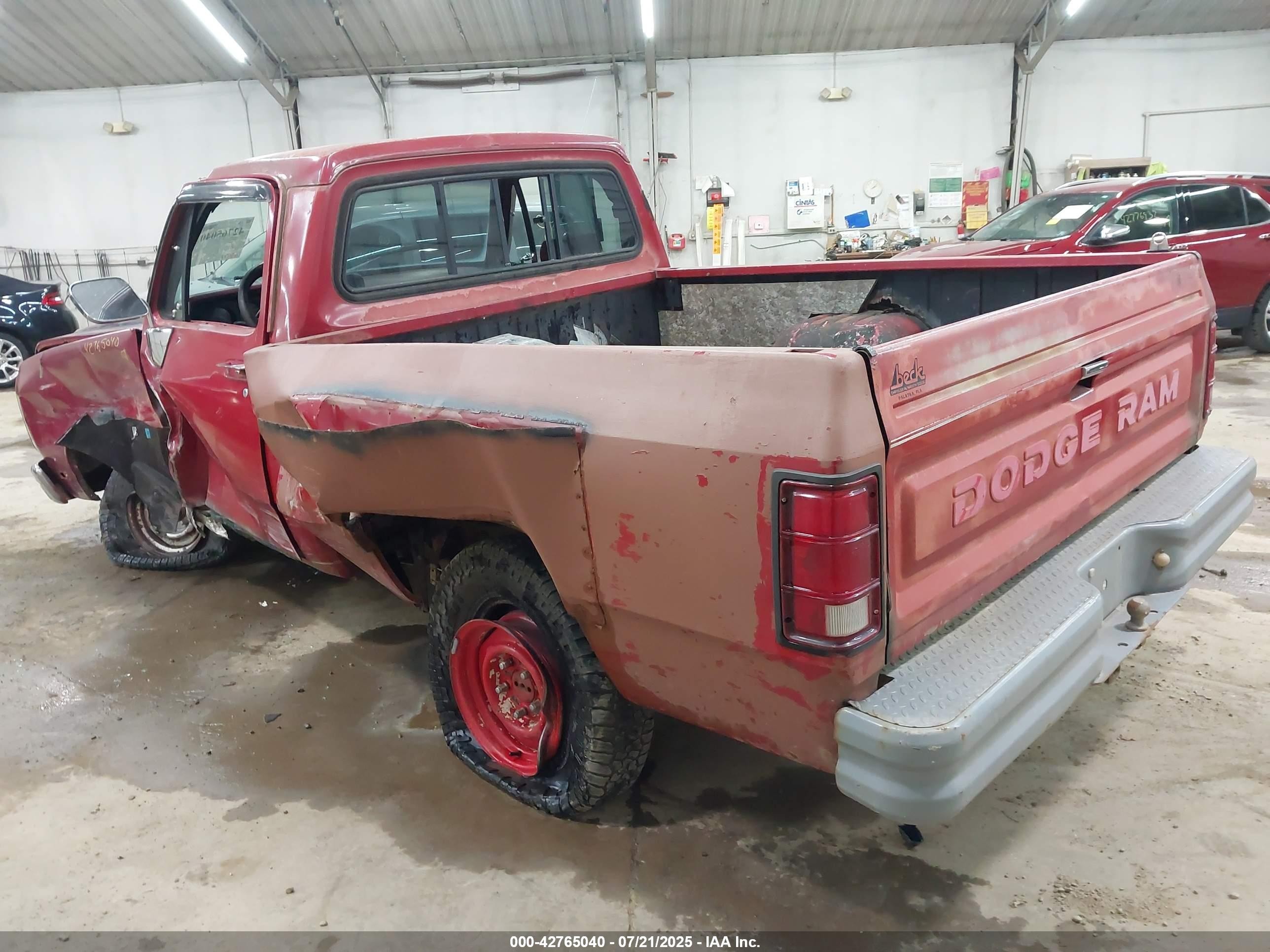 1991 Dodge D-series D150s Red vin: 1B7GE06YXMS226067