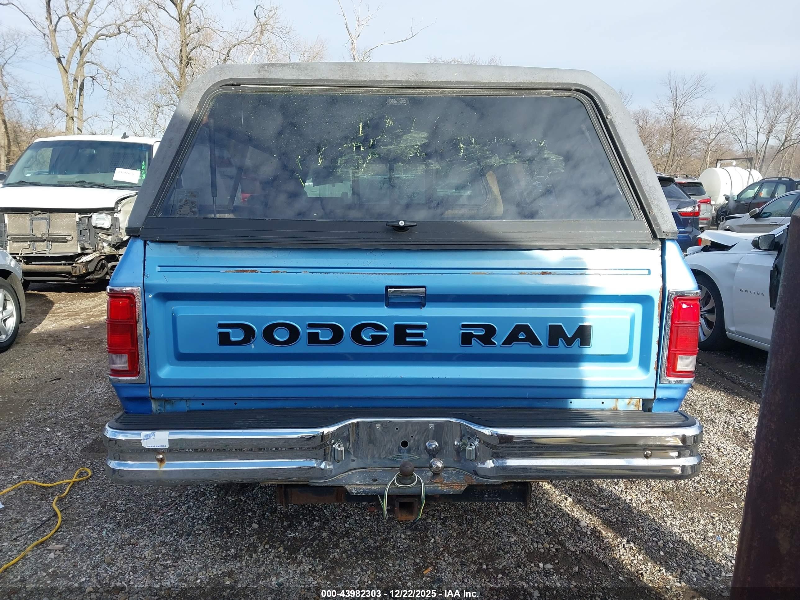 1991 Dodge D-series D150 Blue vin: 1B7GE16Y0MS238220