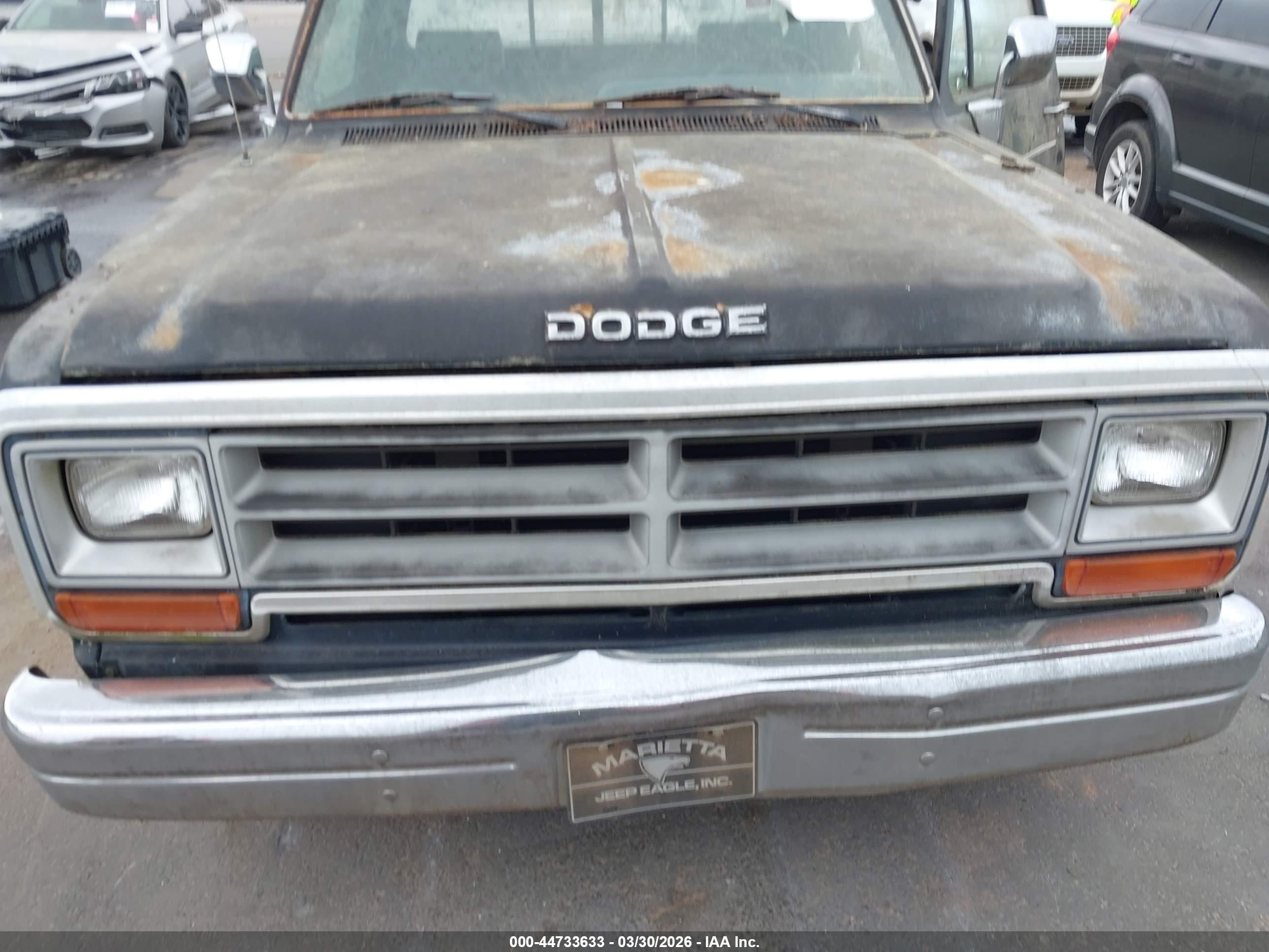 1990 Dodge D-series D150 Черный vin: 1B7GE16Y2LS754593