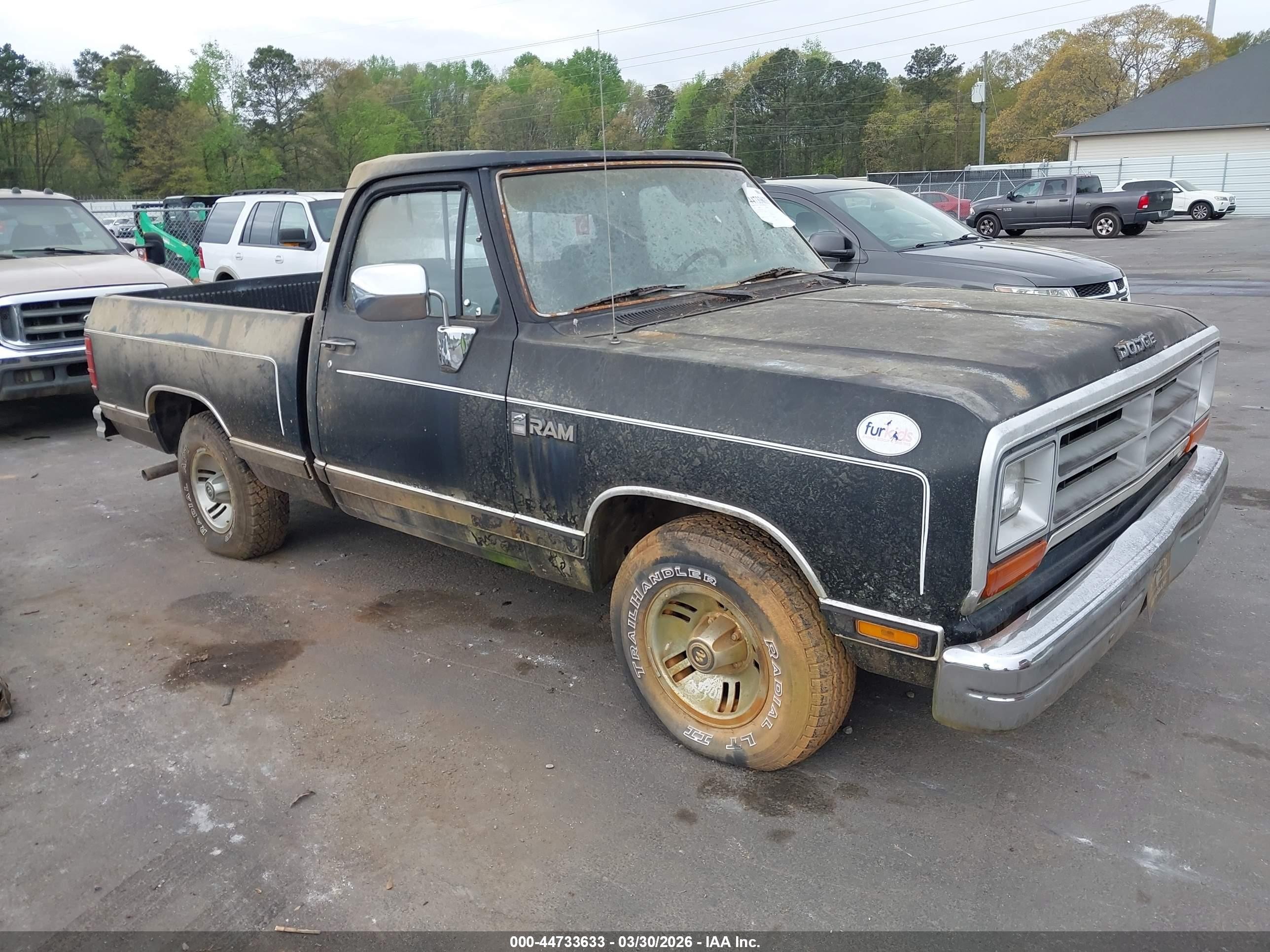 1990 Dodge D-series D150 Черный vin: 1B7GE16Y2LS754593