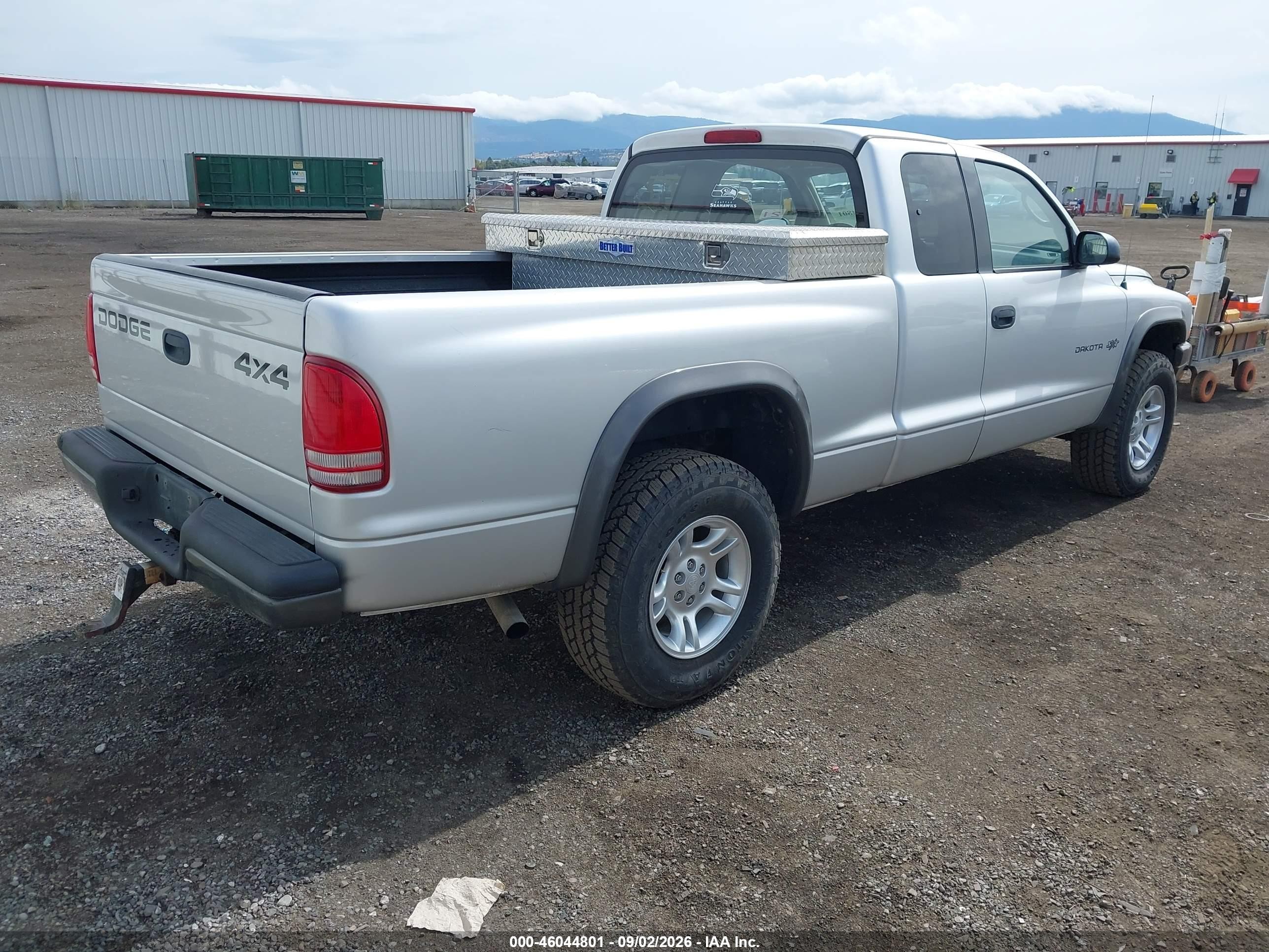 2002 Dodge Dakota   Silver vin: 1B7GG12XX2S600655