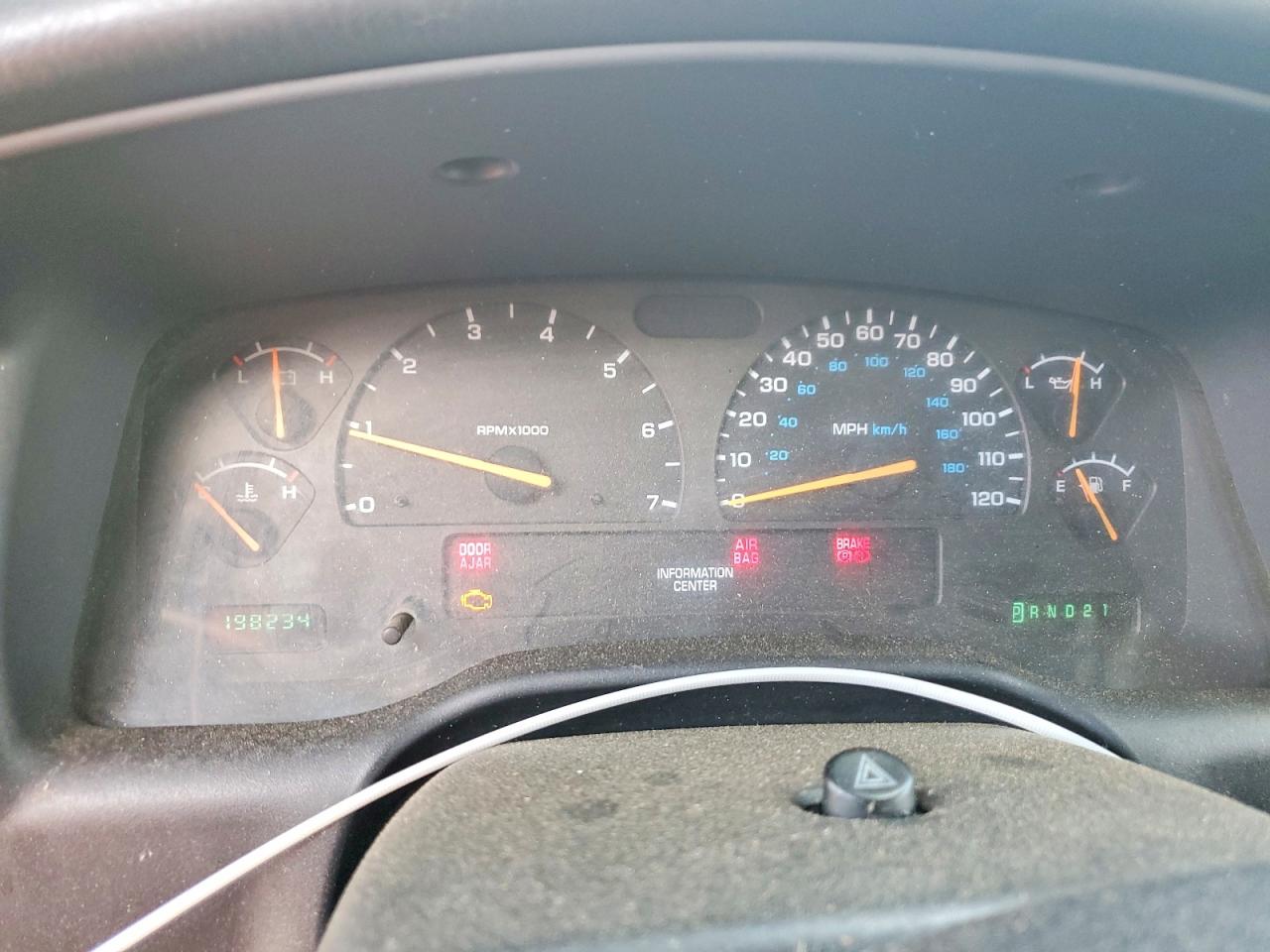 2001 Dodge Dakota Red vin: 1B7GG22N71S132032