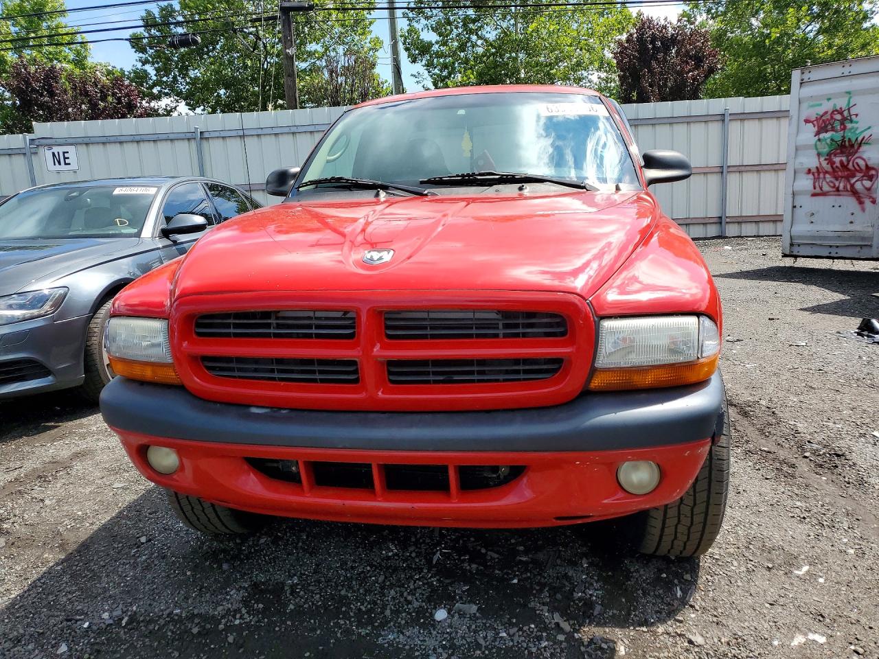 2001 Dodge Dakota Red vin: 1B7GG22N71S132032