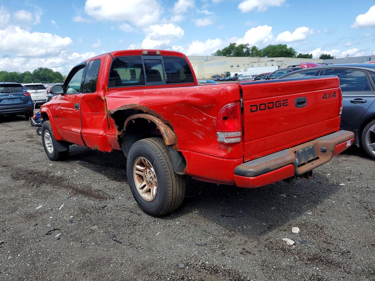 2001 Dodge Dakota Red vin: 1B7GG22N71S132032