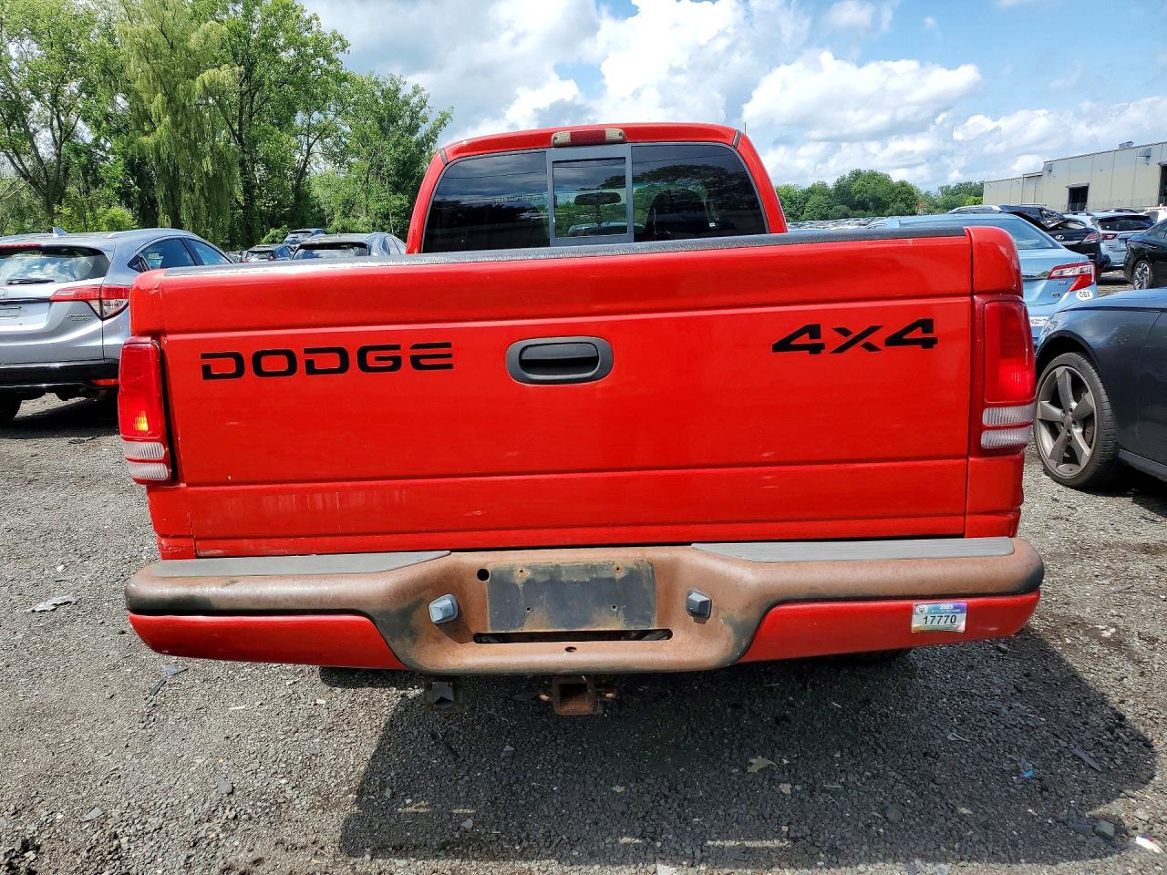 2001 Dodge Dakota Red vin: 1B7GG22N71S132032