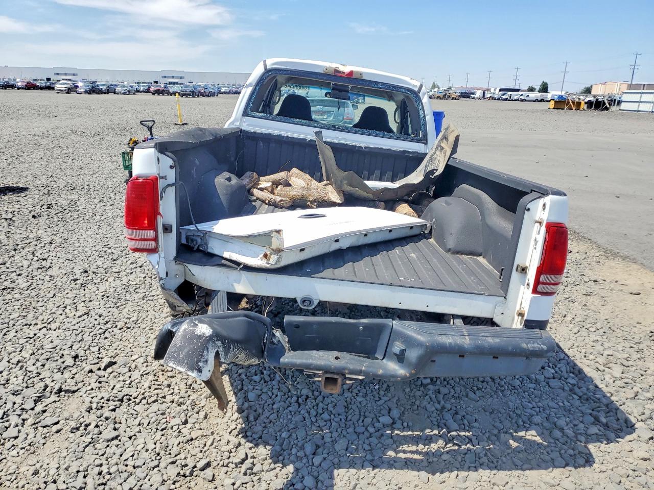 2001 Dodge Dakota White vin: 1B7GG22NX1S184710