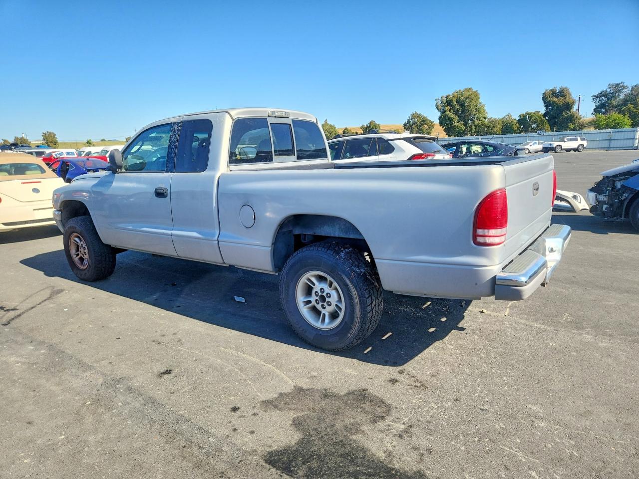 2000 Dodge Dakota Серебряный vin: 1B7GG22X9YS611659