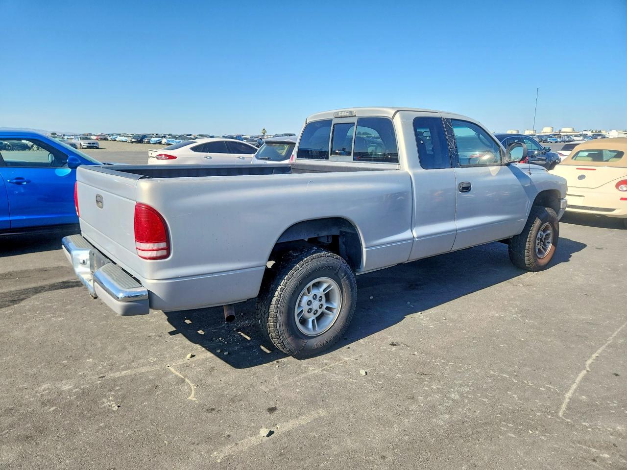 2000 Dodge Dakota Серебряный vin: 1B7GG22X9YS611659
