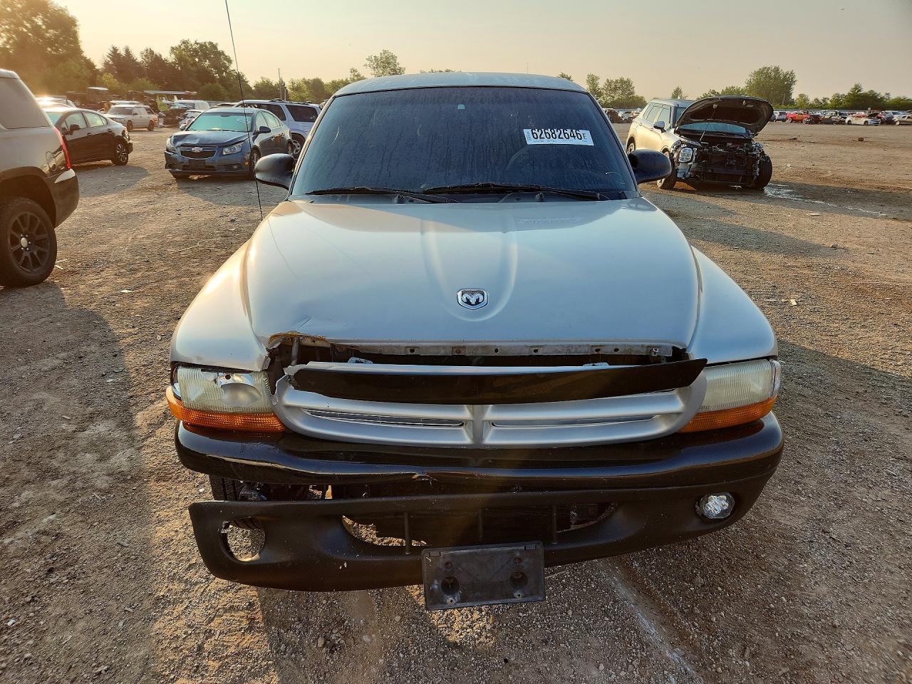 2000 Dodge Dakota Серебряный vin: 1B7GG22XXYS530167