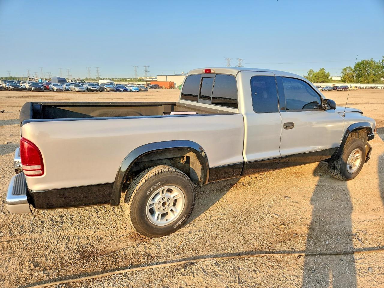 2000 Dodge Dakota Серебряный vin: 1B7GG22XXYS530167