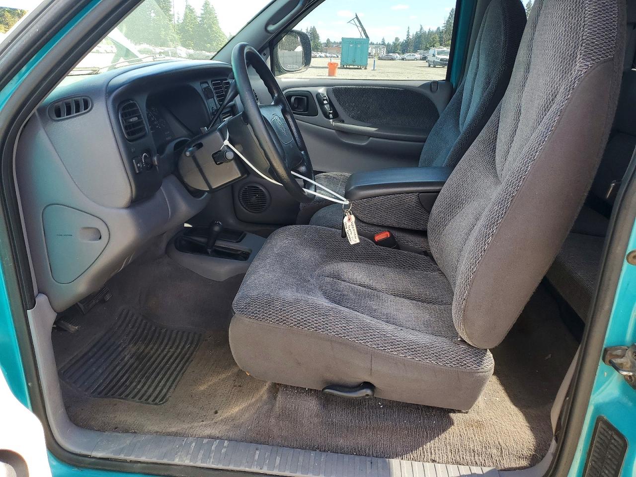1998 Dodge Dakota Turquoise vin: 1B7GG22Y8WS658056