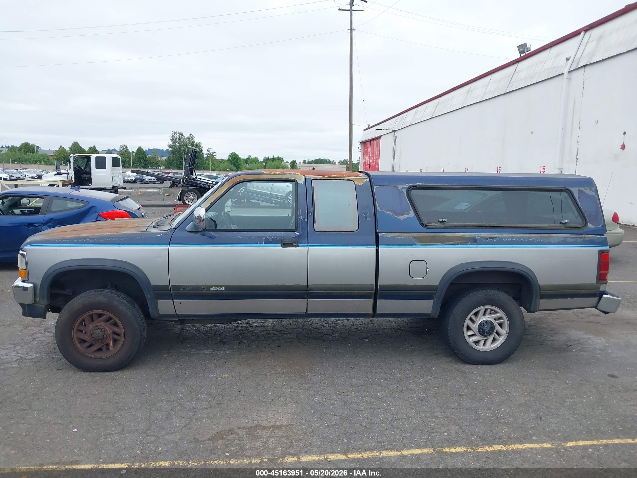 1993 Dodge Dakota   Dark Blue vin: 1B7GG23X0PS161042