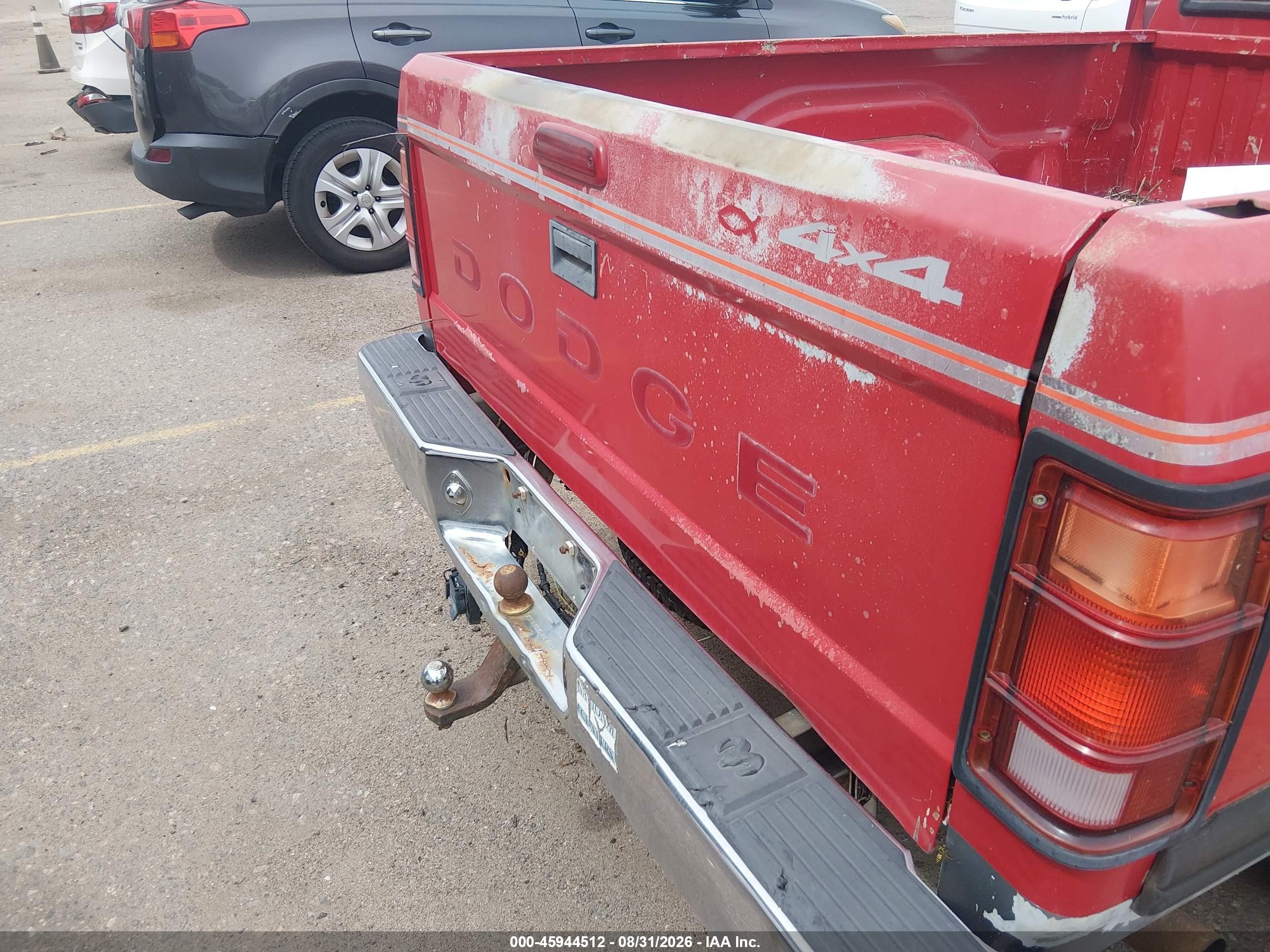 1994 Dodge Dakota Red vin: 1B7GG23X3RS656399