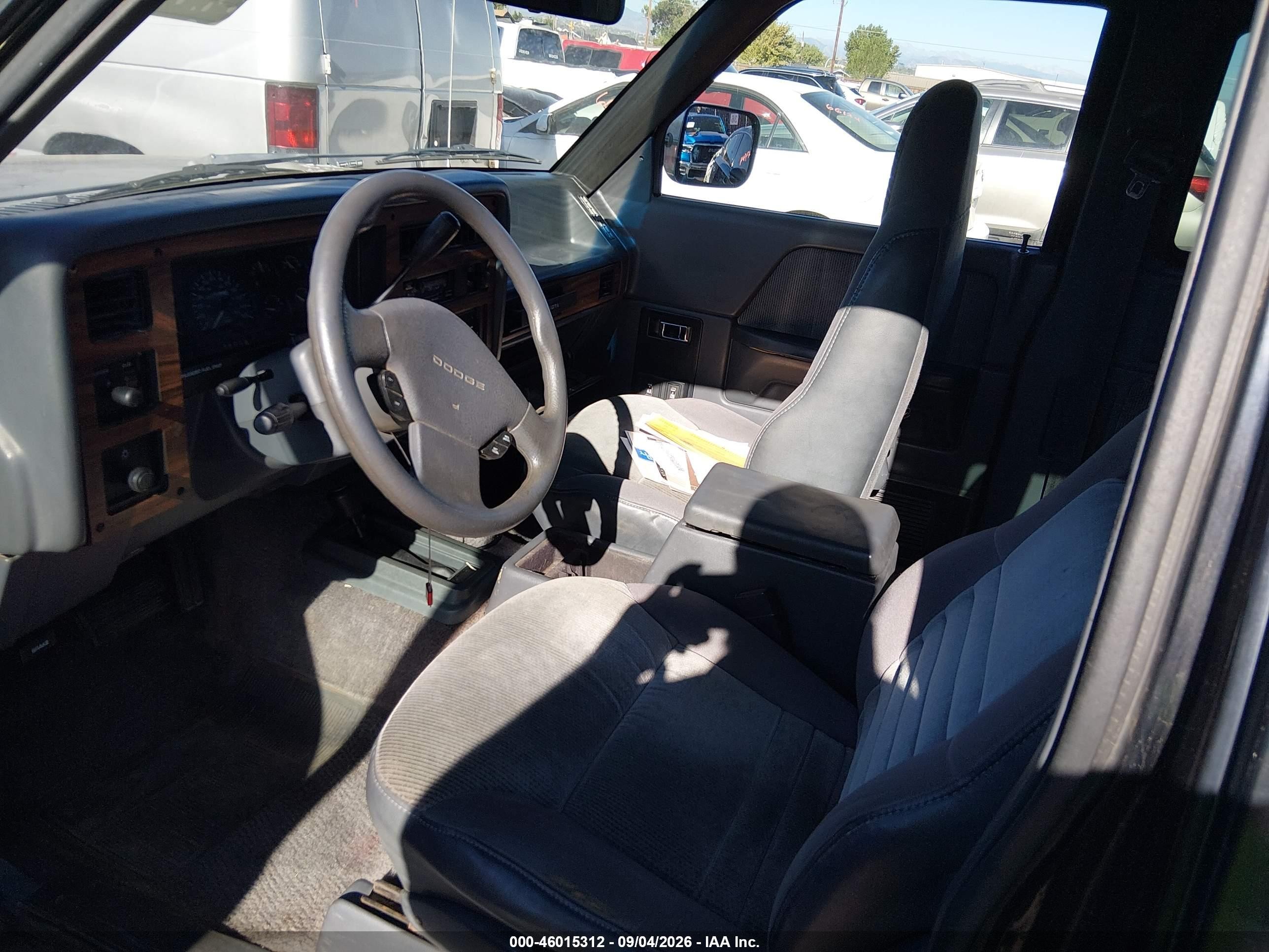 1992 Dodge Dakota   Black vin: 1B7GG23X4NS620201