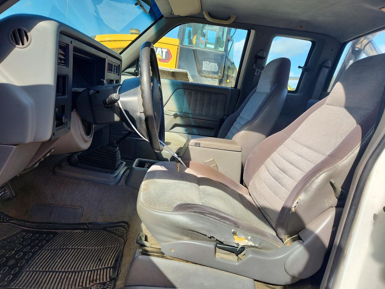 1994 Dodge Dakota White vin: 1B7GG23X6RW113007