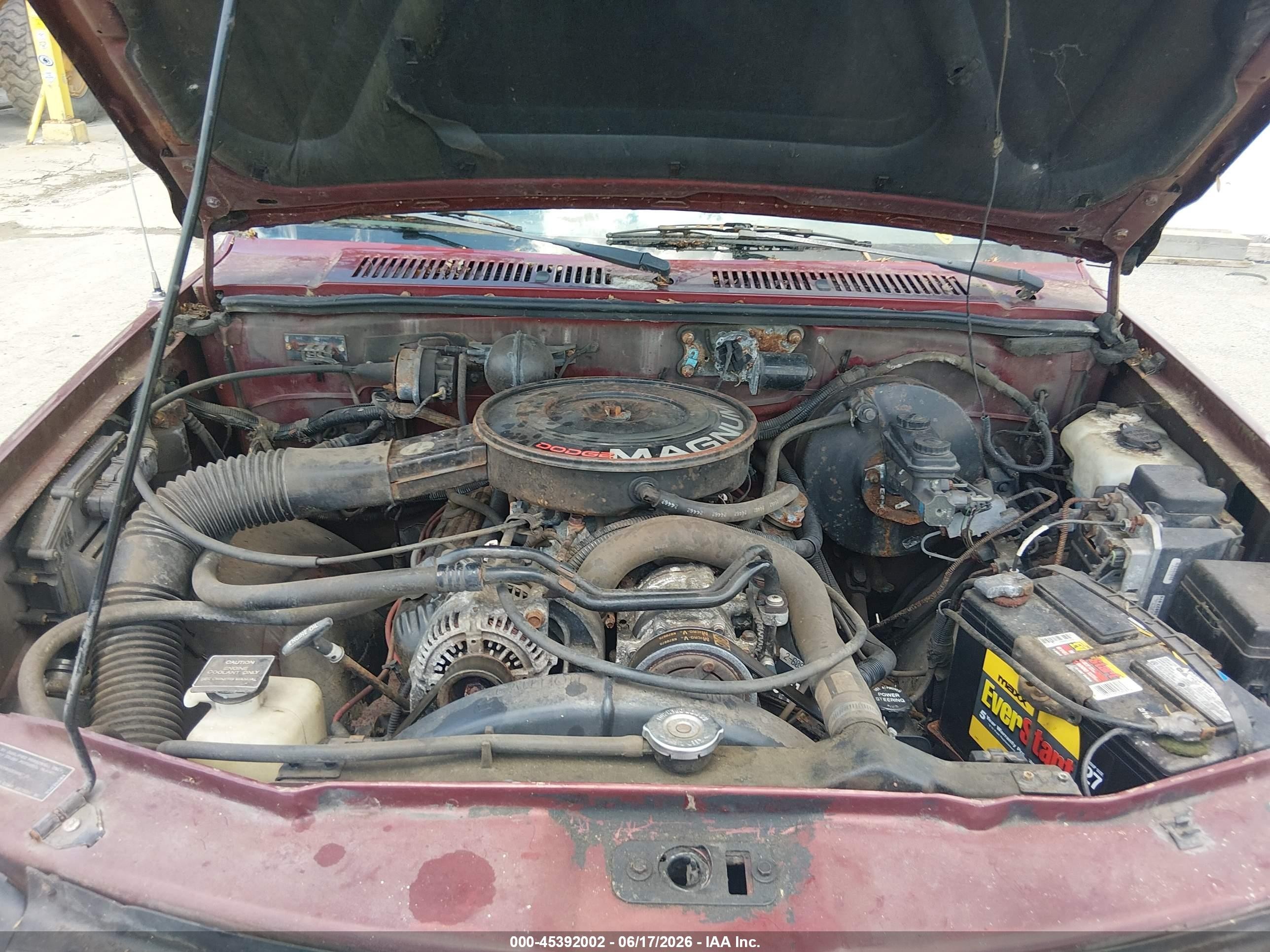 1993 Dodge Dakota   Burgundy vin: 1B7GG23Y0PS290570