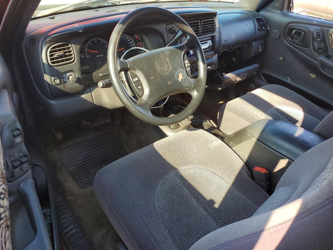1997 Dodge Dakota Red vin: 1B7GG23Y0VS305422