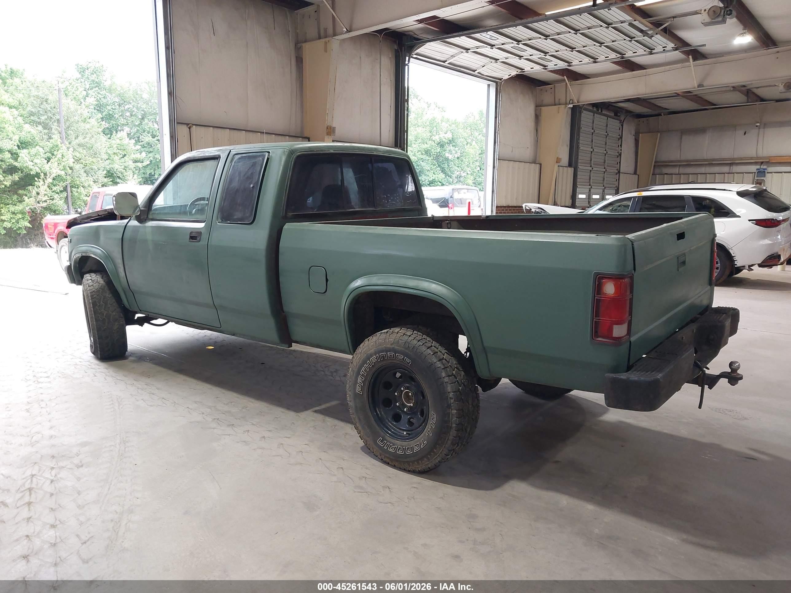1995 Dodge Dakota   Green vin: 1B7GG23Y5SW940317