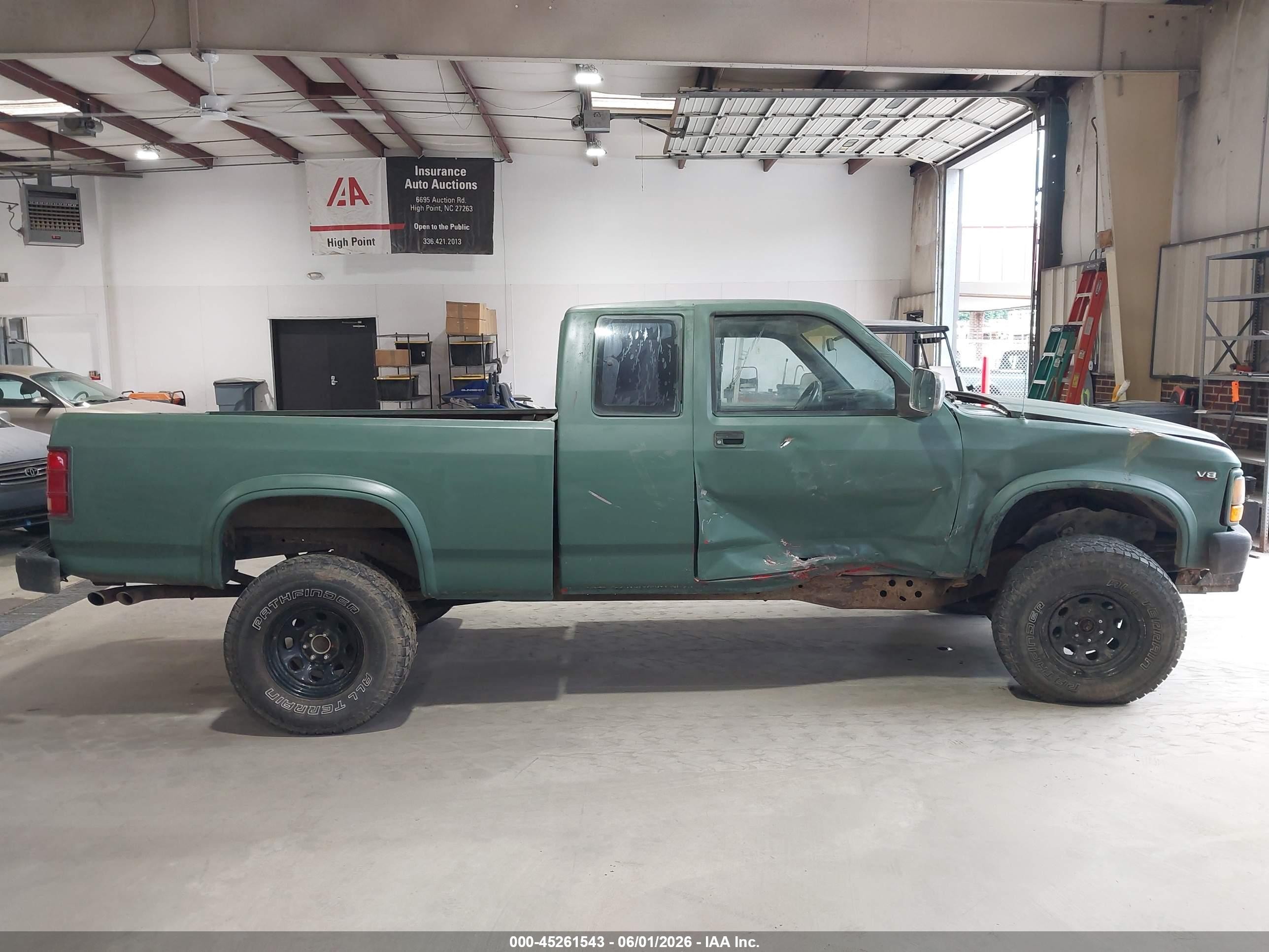 1995 Dodge Dakota   Green vin: 1B7GG23Y5SW940317