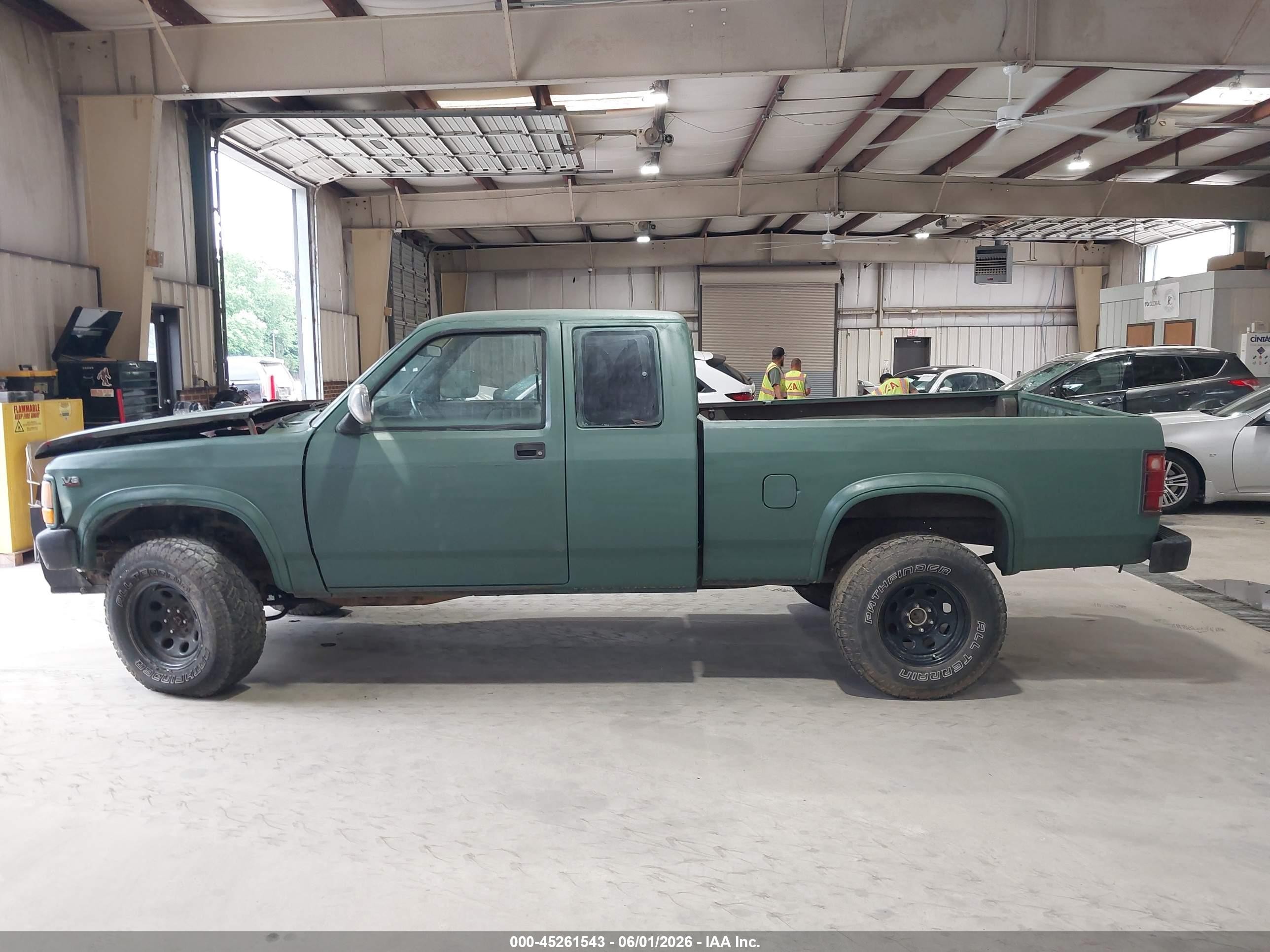 1995 Dodge Dakota   Green vin: 1B7GG23Y5SW940317
