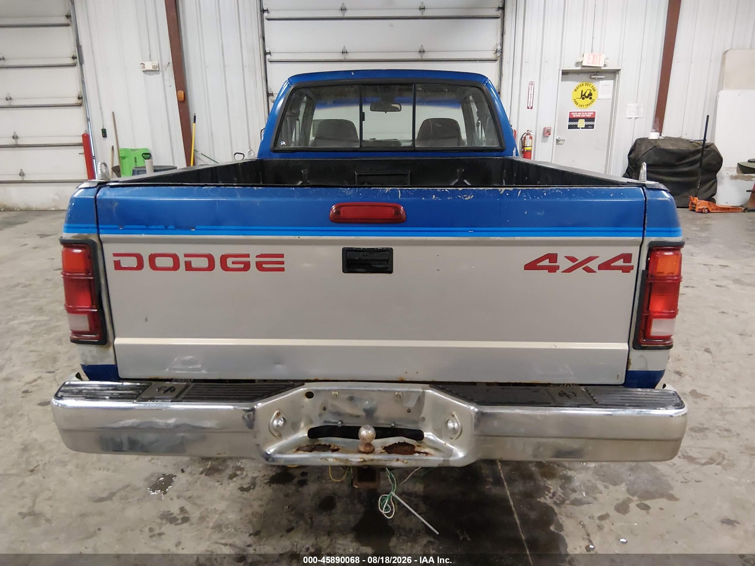 1996 Dodge Dakota   Blue vin: 1B7GG23Y5TS679084