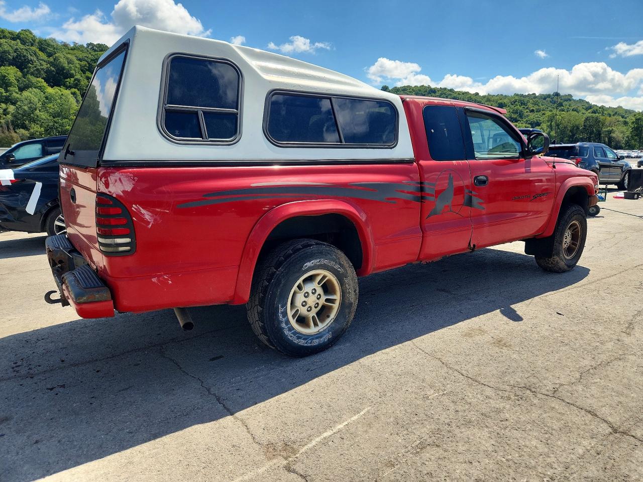 1997 Dodge Dakota Red vin: 1B7GG23Y5VS253267