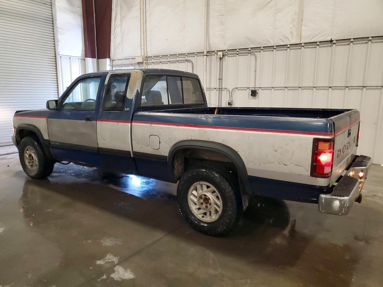 1992 Dodge Dakota Blue vin: 1B7GG23Y8NS546614
