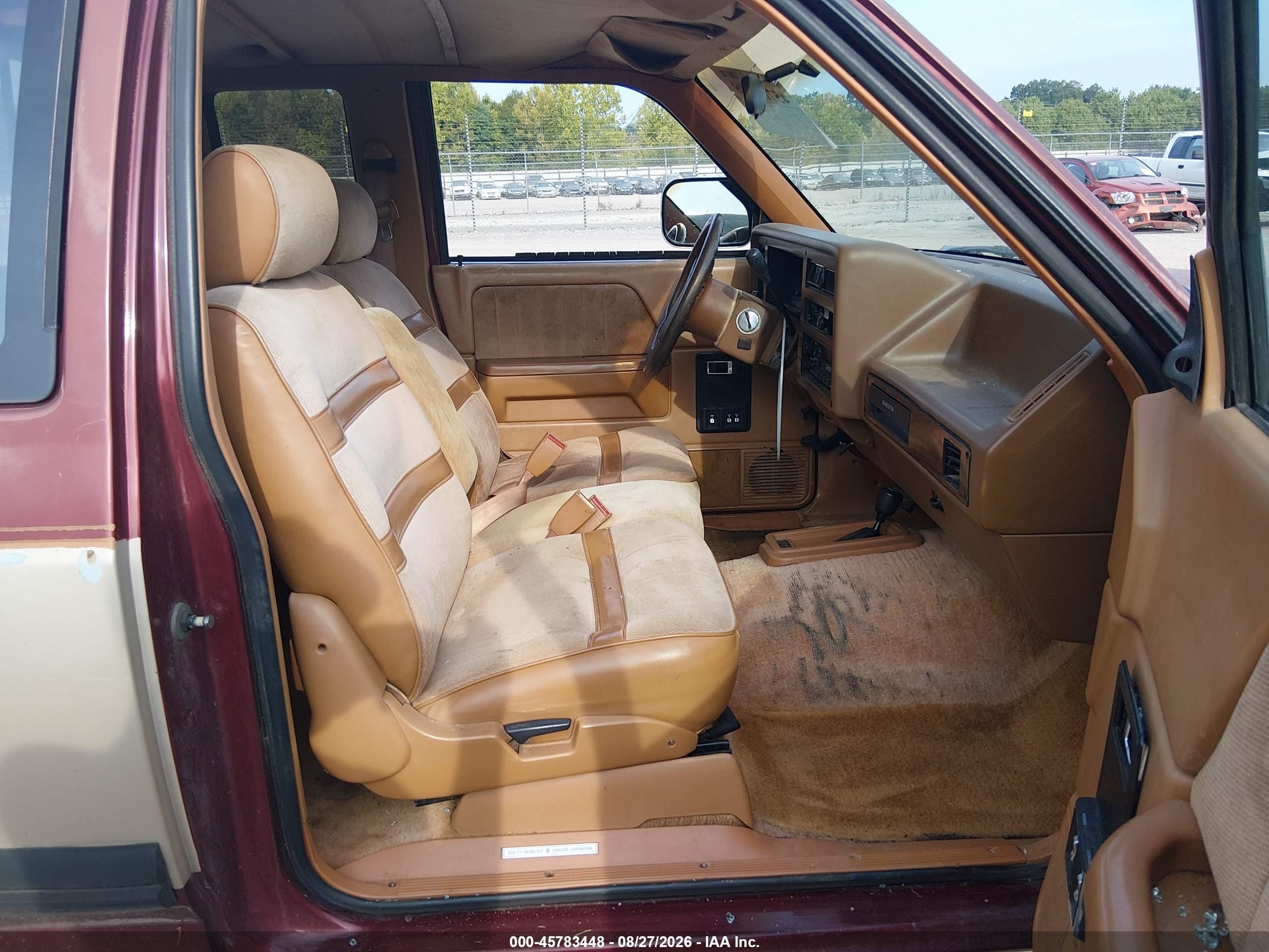 1992 Dodge Dakota   Red vin: 1B7GG23Y8NS567950