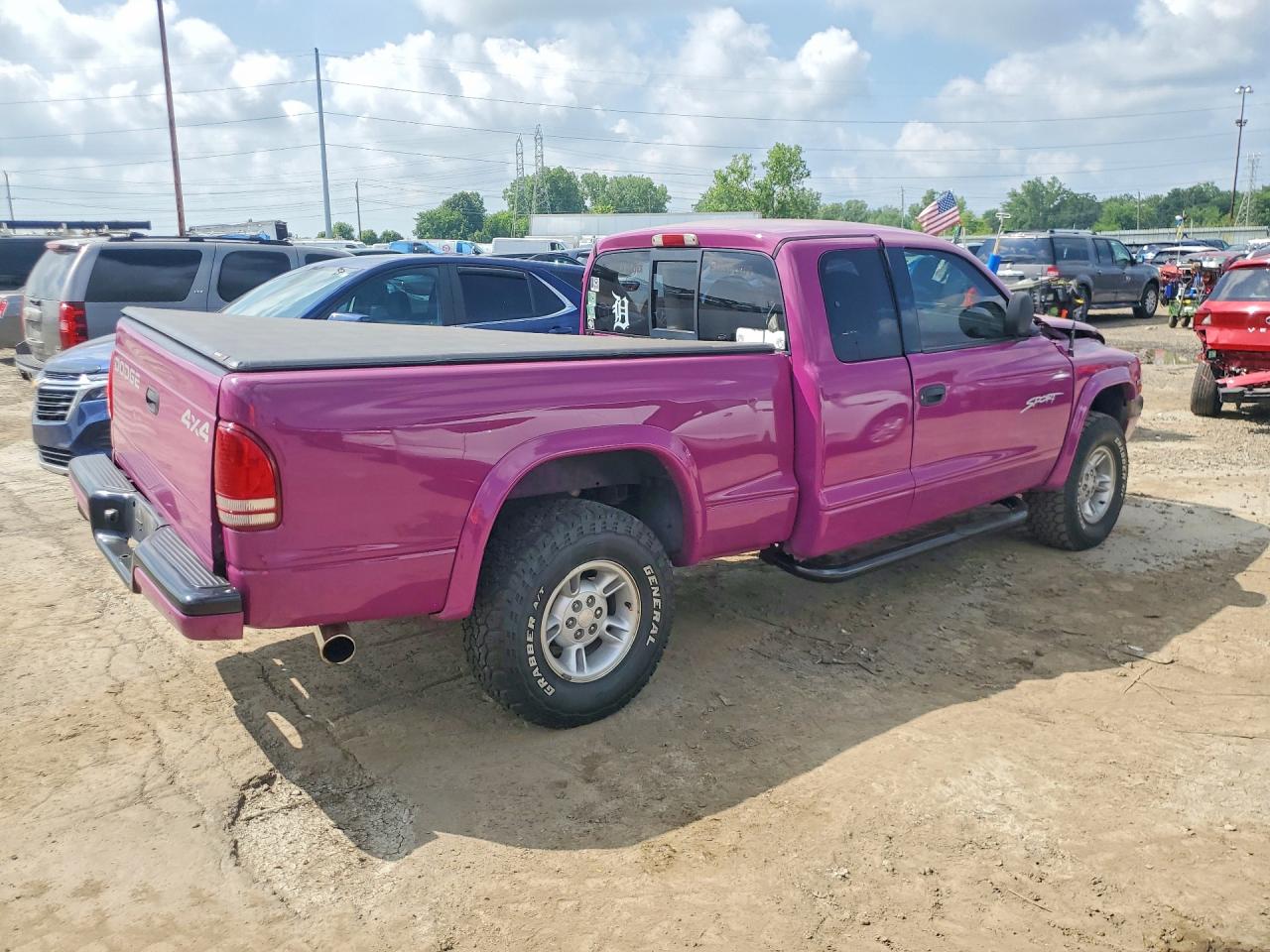 1997 Dodge Dakota Purple vin: 1B7GG23YXVS195821