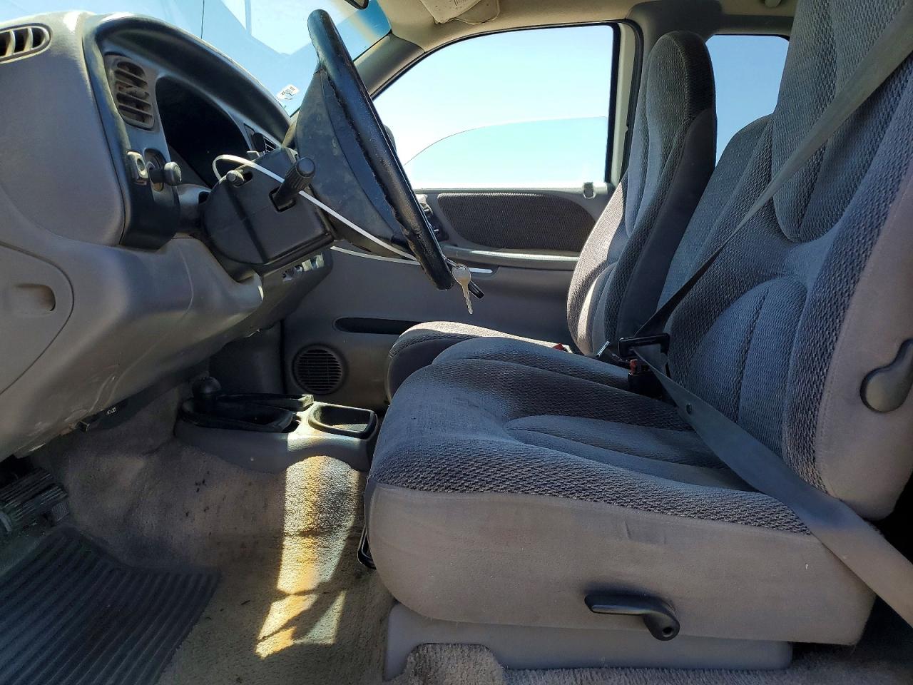 1997 Dodge Club Cab White vin: 1B7GG23YXVS264703
