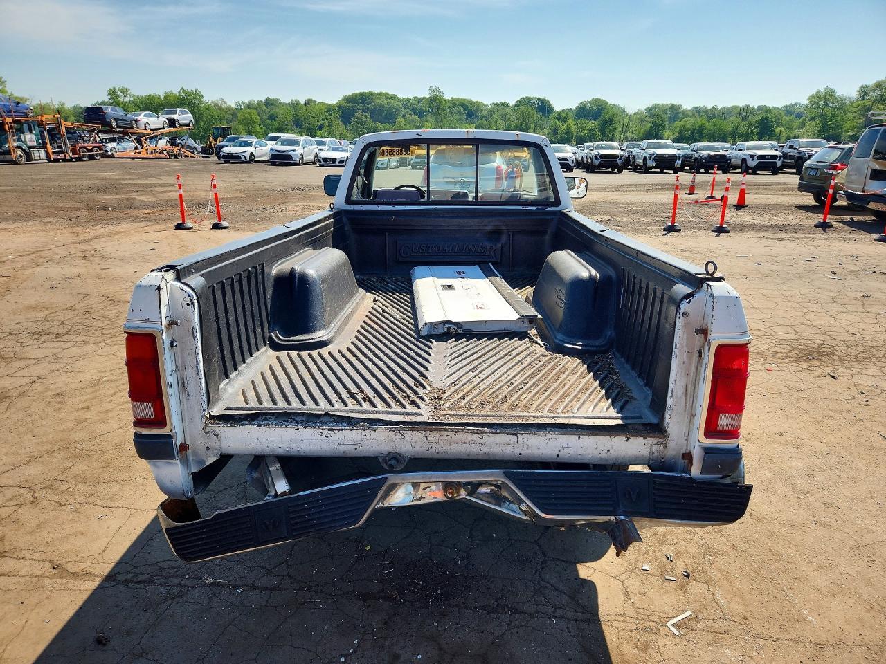 1989 Dodge Dakota Белый vin: 1B7GG26X8KS086725
