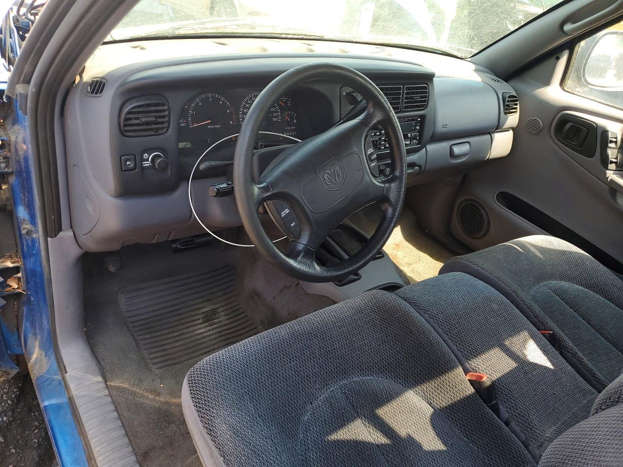 1998 Dodge Dakota Blue vin: 1B7GG26Y6WS637801