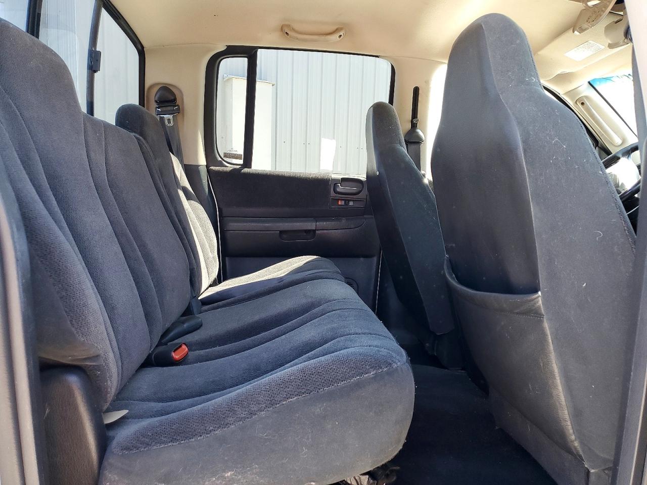2001 Dodge Dakota Quad Серебряный vin: 1B7GG2AN91S125231