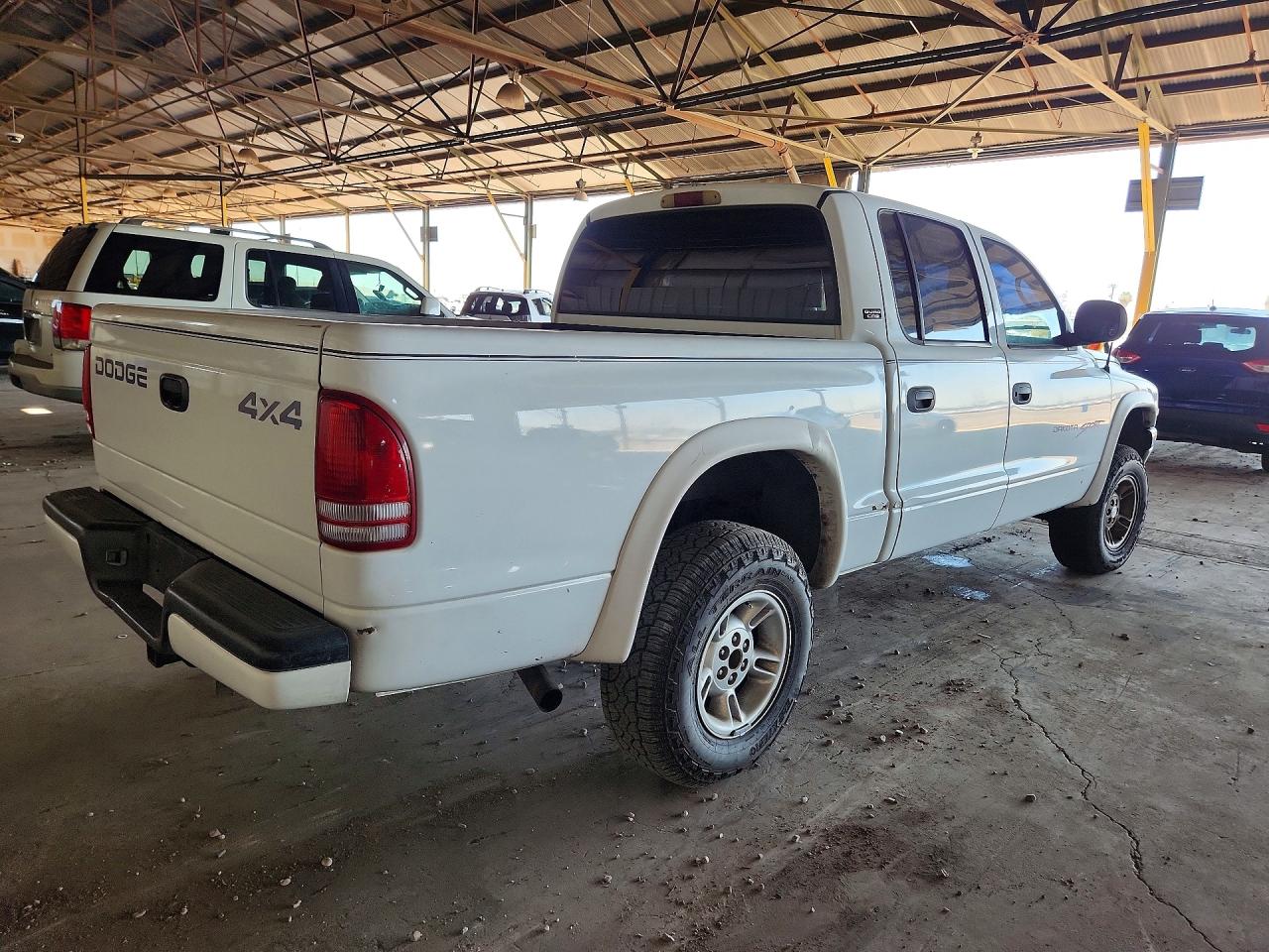2000 Dodge Dakota Quad White vin: 1B7GG2AN9YS641664