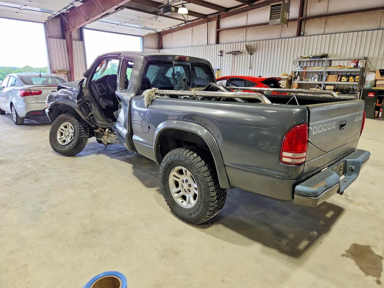 2002 Dodge Dakota Sport Gray vin: 1B7GG32N02S511154