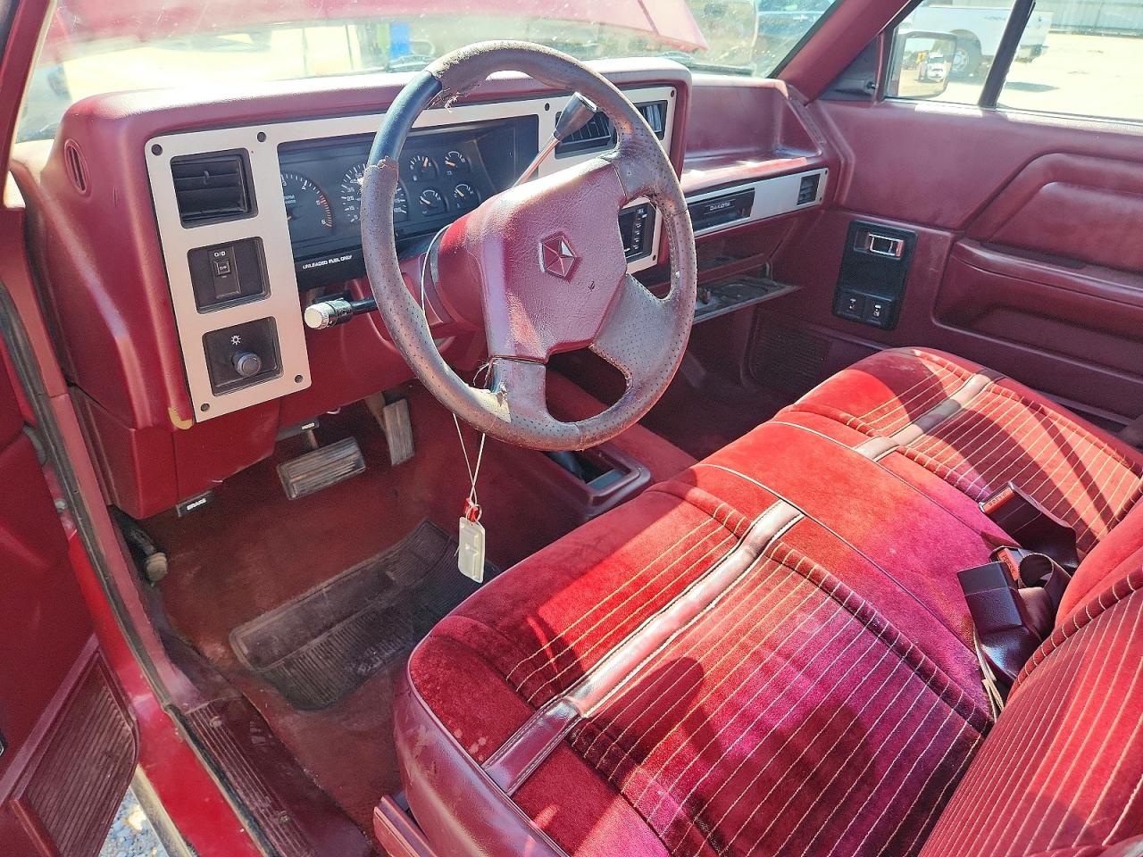1989 Dodge Dakota Sport Красный vin: 1B7GG69X5KS164669