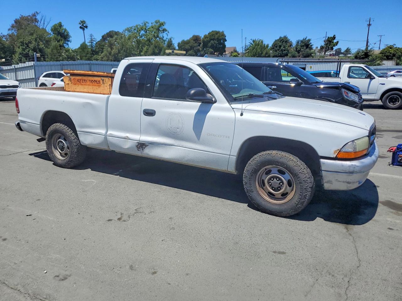 2002 Dodge Dakota Base White vin: 1B7GL12X22S701510
