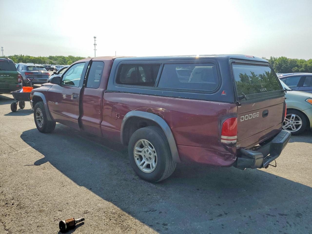 2002 Dodge Dakota Base Burgundy vin: 1B7GL12X52S650777
