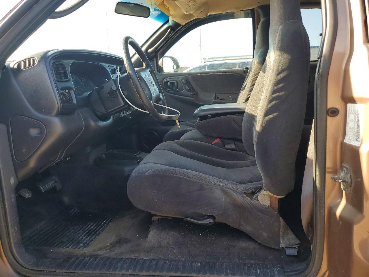 2000 Dodge Dakota Gold vin: 1B7GL22X5YS674706