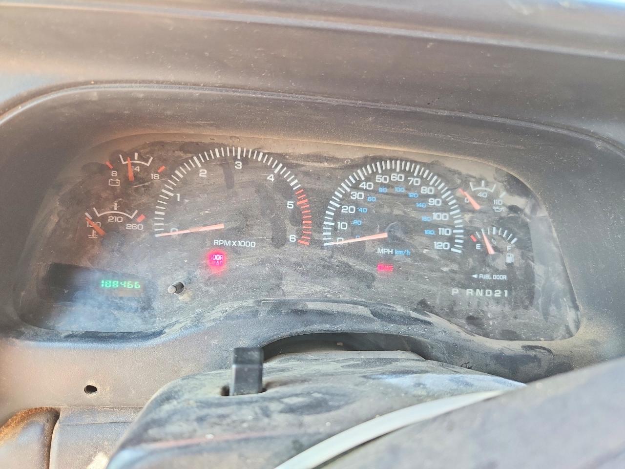 2000 Dodge Dakota Red vin: 1B7GL22X6YS667408