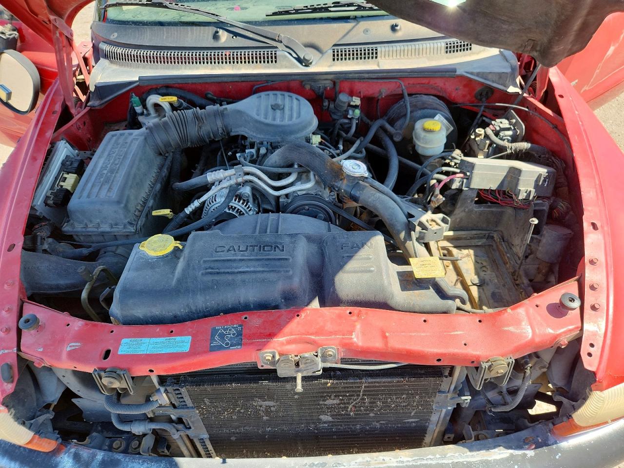 2000 Dodge Dakota Red vin: 1B7GL22X6YS667408