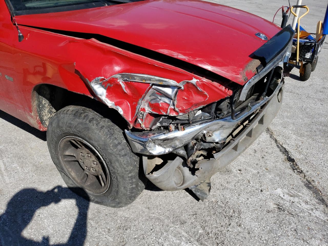 2000 Dodge Dakota  Red vin: 1B7GL22X9YS596351