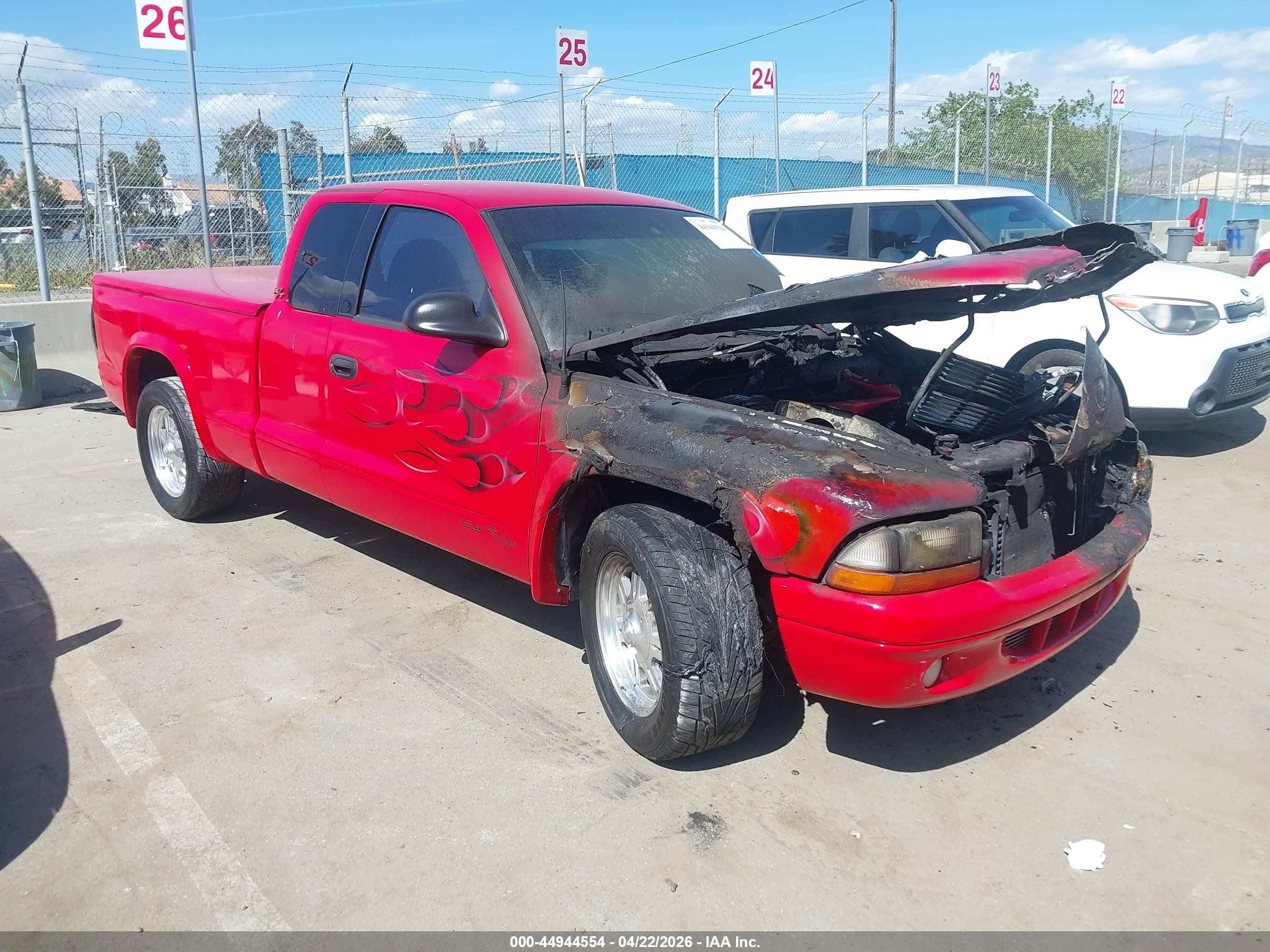 1999 Dodge Dakota Sport Красный vin: 1B7GL22Z5XS228376