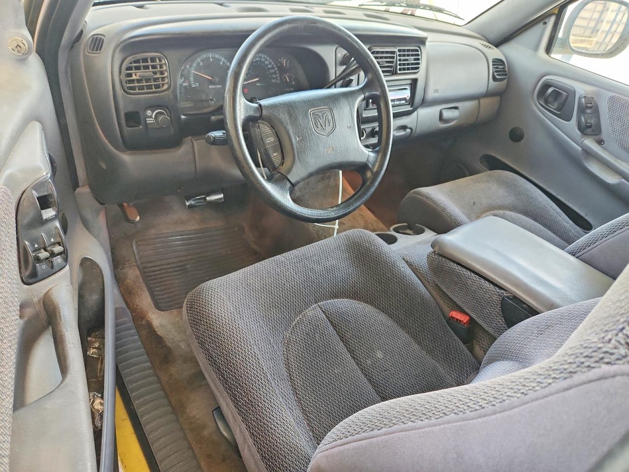 1997 Dodge Dakota Yellow vin: 1B7GL23X5VS108734