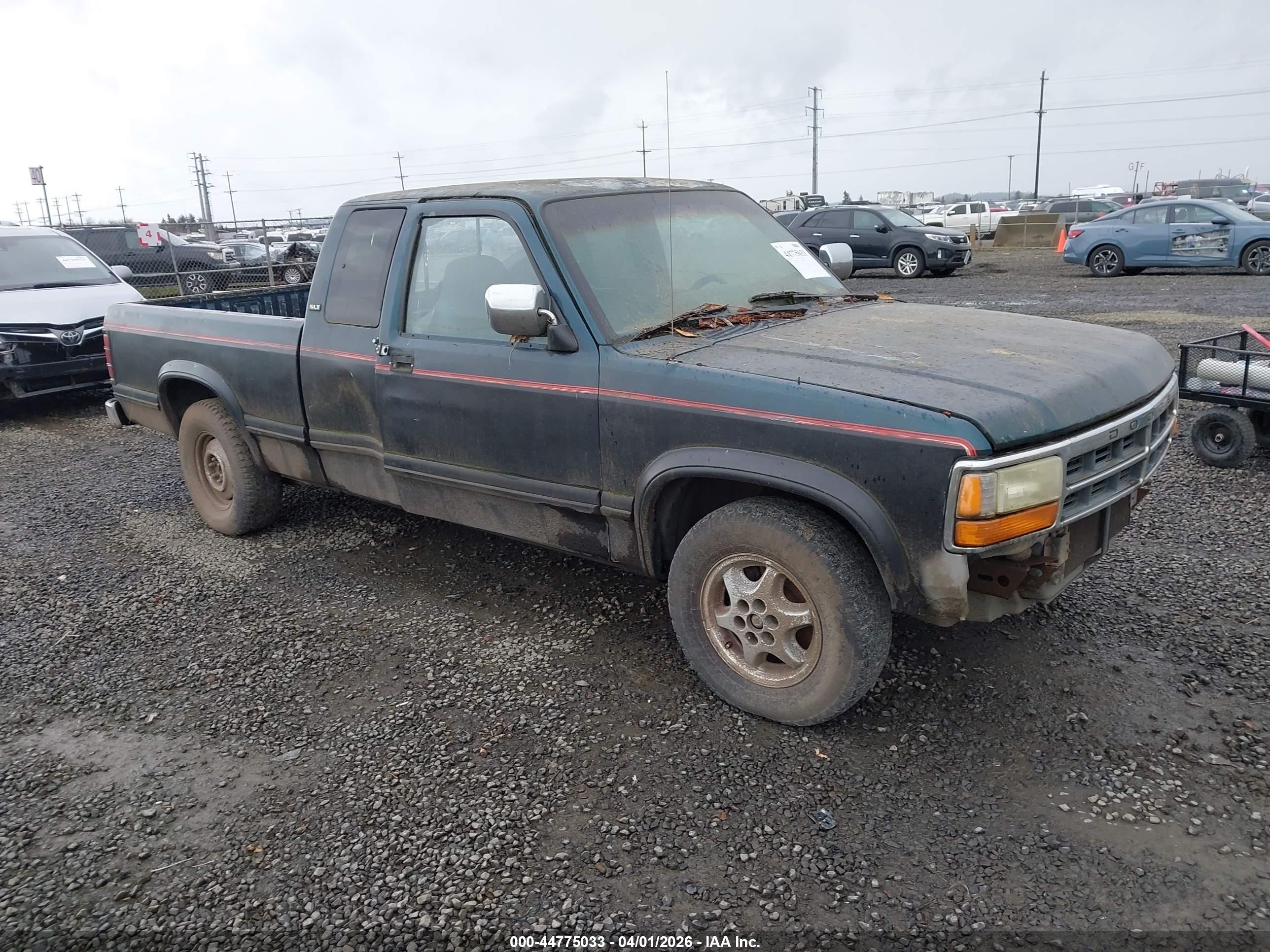 1B7GL23X8SS338084
