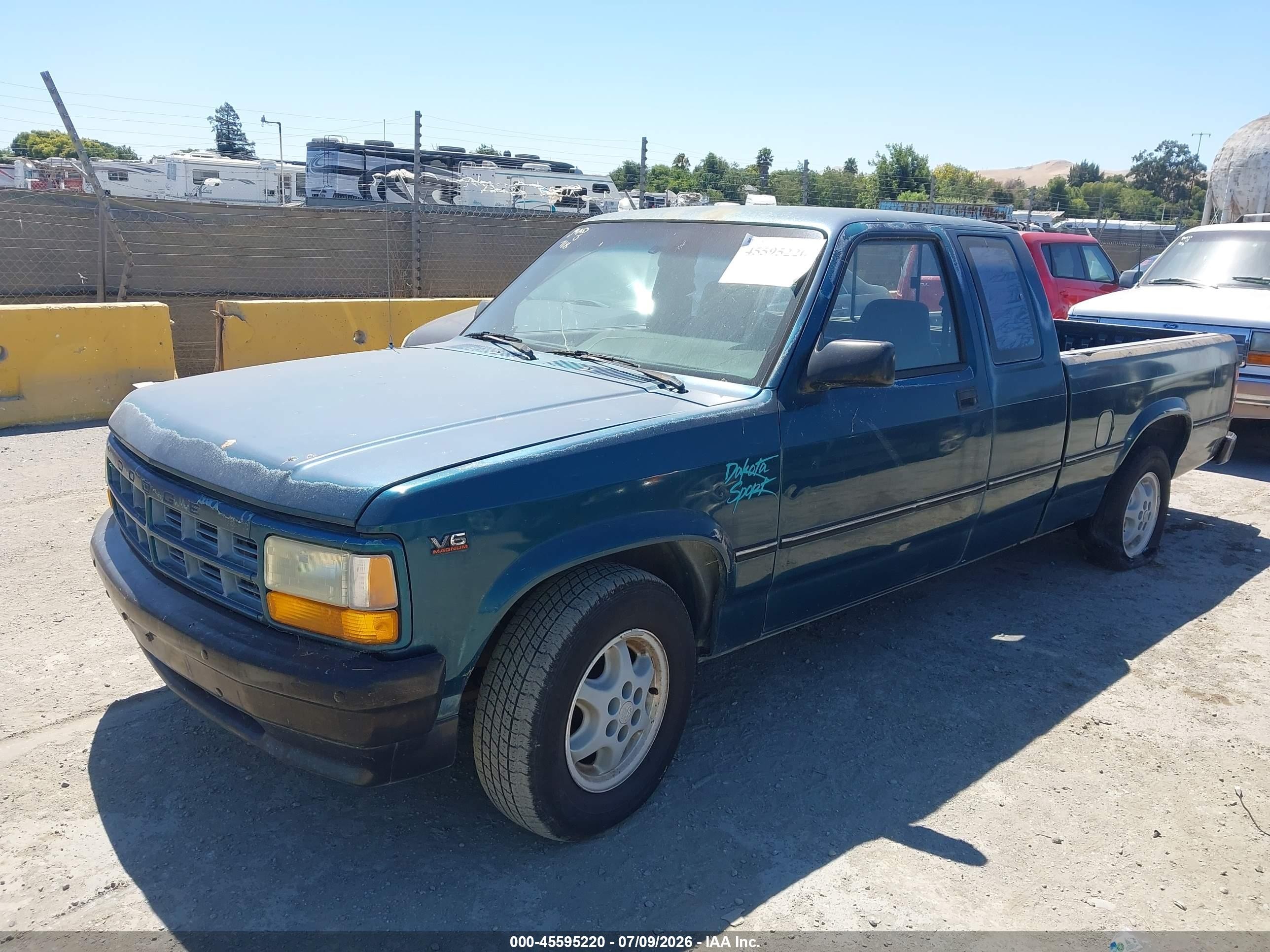 1995 Dodge Dakota   Зеленый vin: 1B7GL23X9SW935477